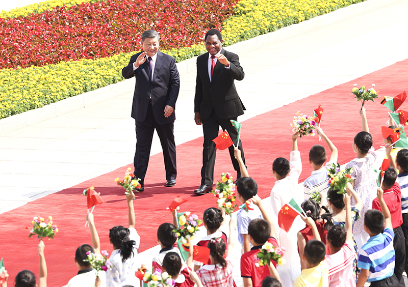 习近平同赞比亚总统希奇莱马会谈