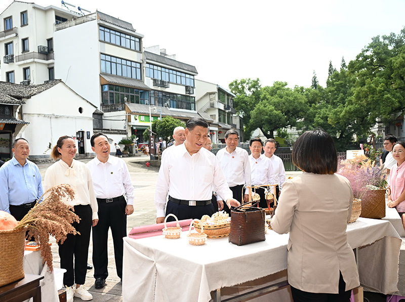 习近平在浙江考察时强调 始终干在实处走在前列勇立潮头 奋力谱写中国式现代化浙江新篇章