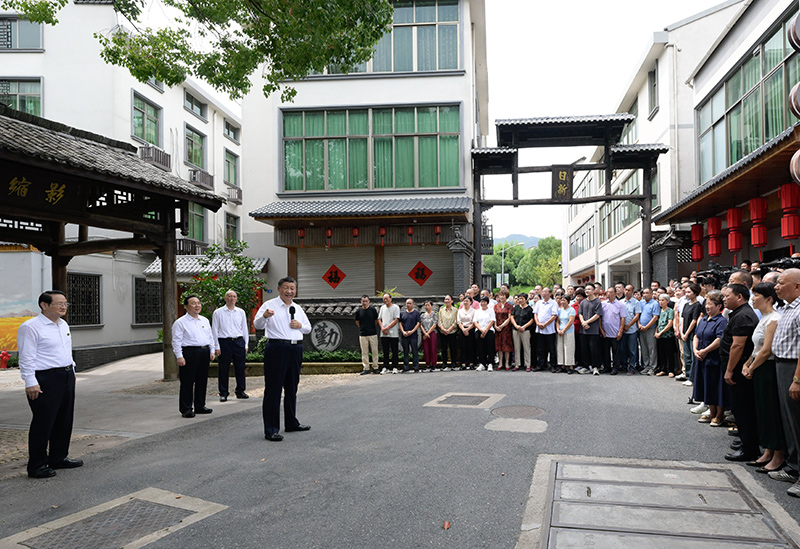 习近平在浙江考察时强调 始终干在实处走在前列勇立潮头 奋力谱写中国式现代化浙江新篇章