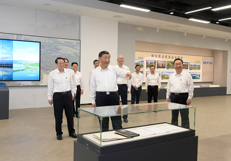 习近平在浙江考察时强调 始终干在实处走在前列勇立潮头 奋力谱写中国式现代化浙江新篇章