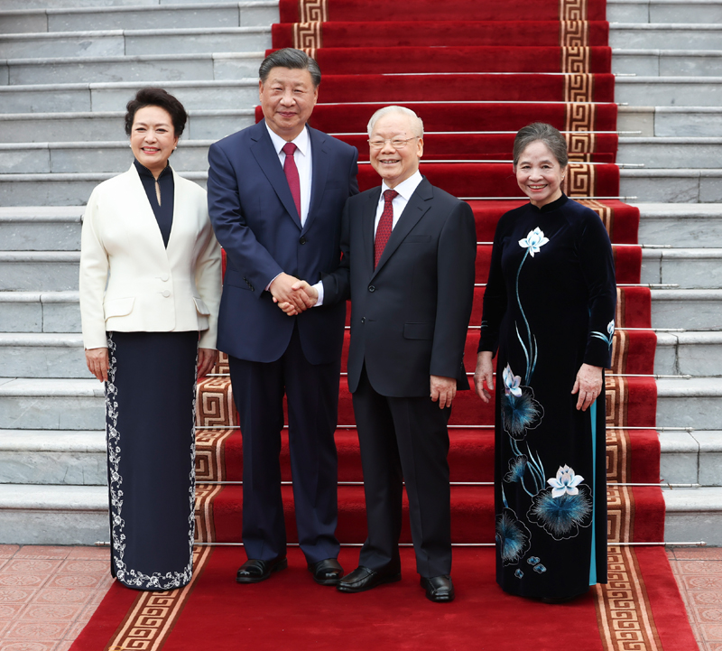 习近平同越共中央总书记阮富仲举行会谈