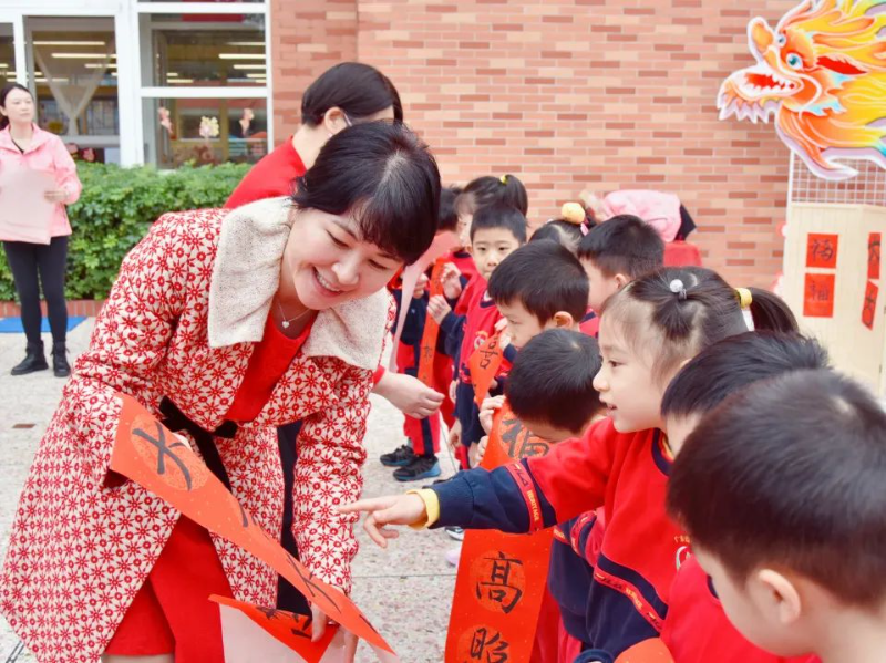 学习身边榜样 | 潘虹:把责任压实在肩上 把美好奉献给未来 学习身边榜样 | 潘虹:把责任压实在肩上 把美好奉献给未来