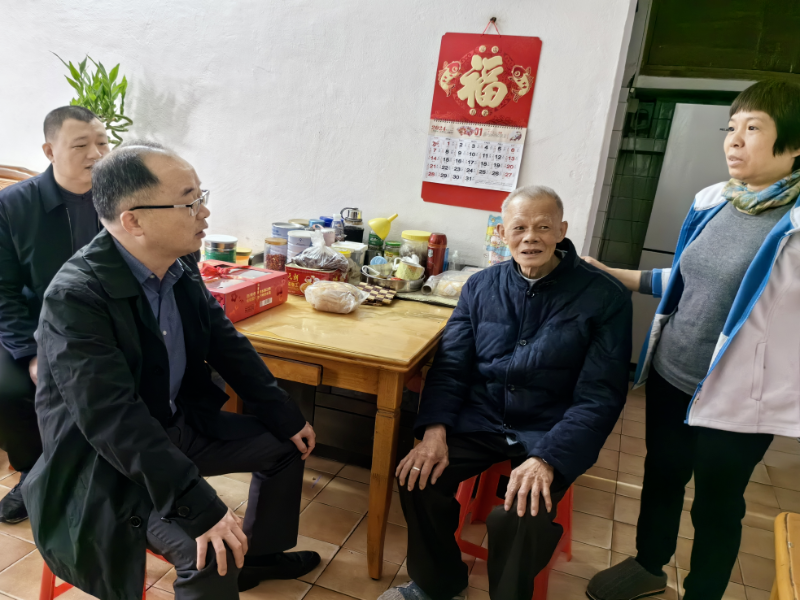 省机关事务管理局党组开展春节走访慰问活动 省机关事务管理局党组开展春节走访慰问活动