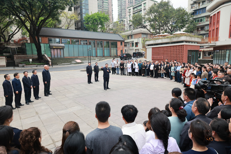 习近平在重庆考察时强调 进一步全面深化改革开放 不断谱写中国式现代化重庆篇章