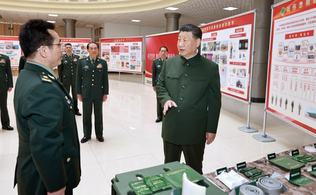 习近平在视察陆军军医大学时强调 面向战场面向部队面向未来 努力建设世界一流军医大学