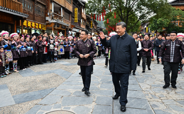 习近平在贵州黔东南州考察调研